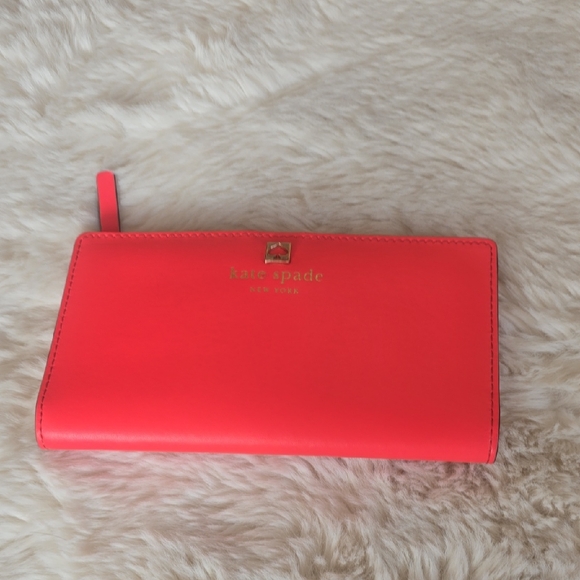 Kate Spade Coral Wallet - Picture 2 of 8